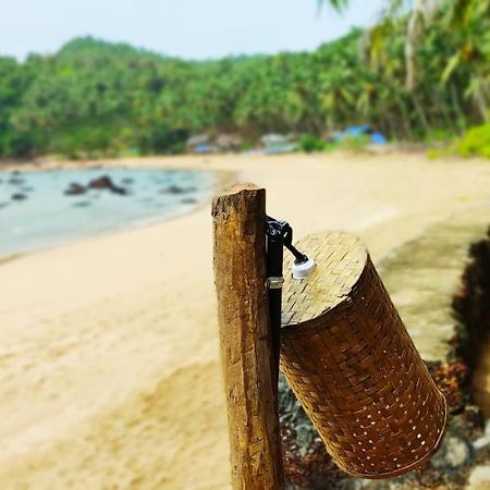 Sea Front Cottages Little Khola Cola Екстериор снимка