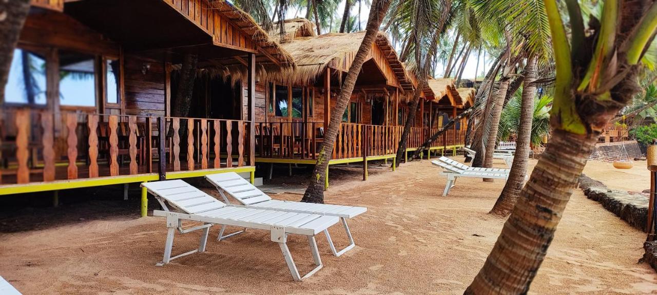 Sea Front Cottages Little Khola Cola Екстериор снимка